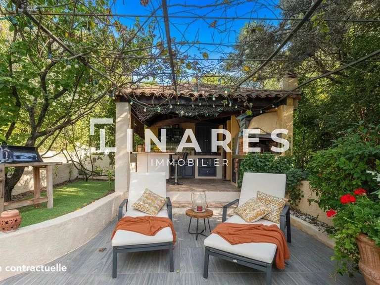 House Marseille 11e - 3 bedrooms - 130m²