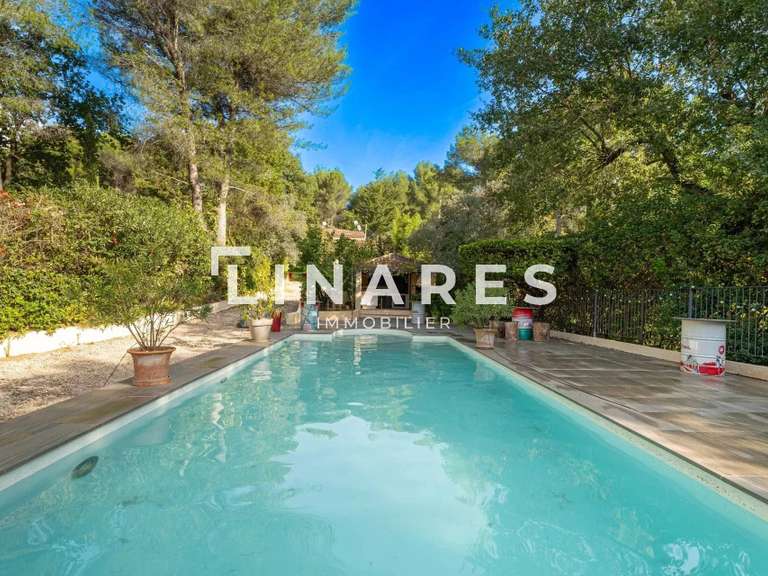 House Marseille 11e - 3 bedrooms - 130m²