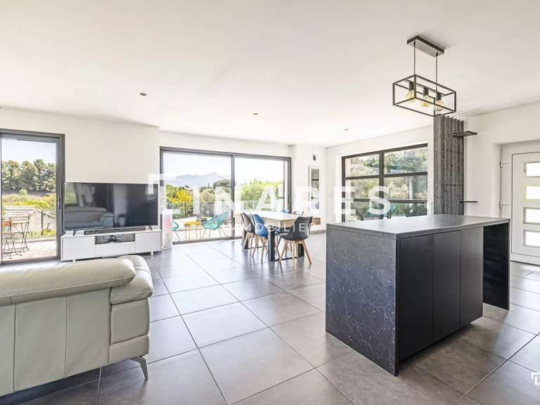 House Marseille 11e - 4 bedrooms - 215m²