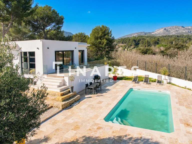 House Marseille 11e - 4 bedrooms - 180m²