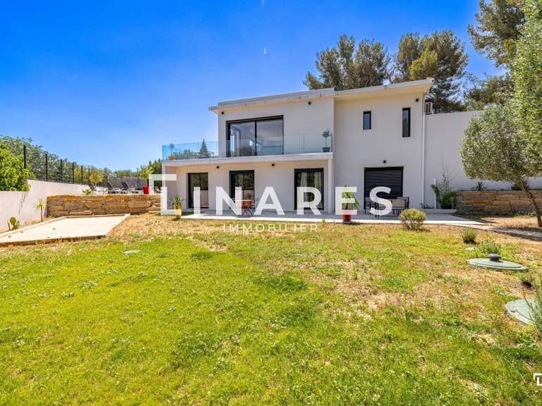 House Marseille 11e - 4 bedrooms - 215m²