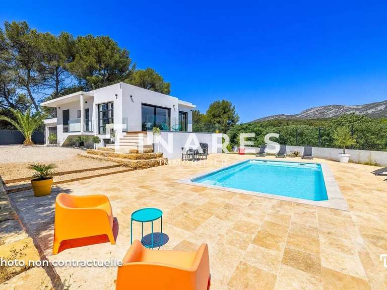 House Marseille 11e - 4 bedrooms - 215m²