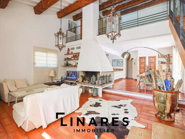 Maison Marseille 11e - 6 chambres - 340m²