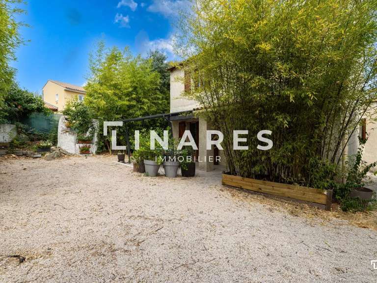 House Marseille 11e - 3 bedrooms - 103m²