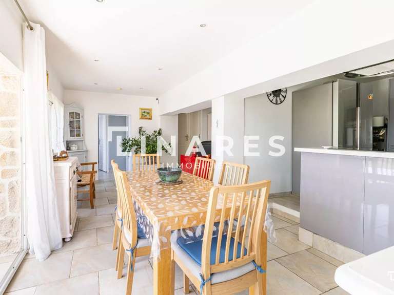 House Marseille 11e - 4 bedrooms - 174m²