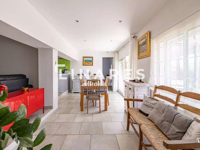 House Marseille 11e - 4 bedrooms - 174m²