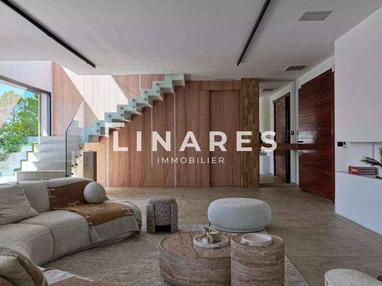 House Marseille 11e - 4 bedrooms - 230m²