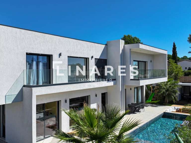 House Marseille 11e - 4 bedrooms - 230m²