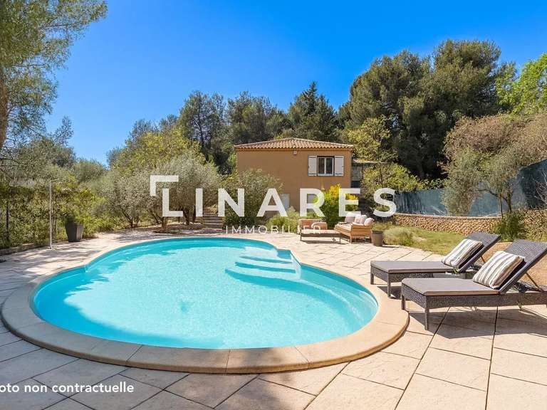 House Marseille 11e - 4 bedrooms - 145m²