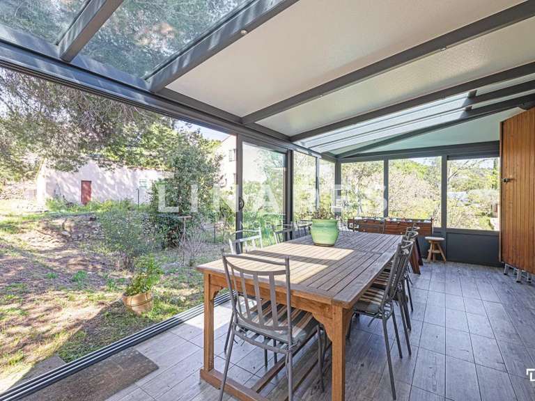 House Marseille 11e - 4 bedrooms - 145m²