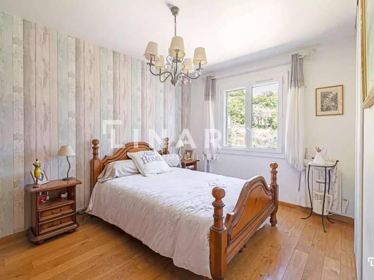 House Marseille 11e - 4 bedrooms - 145m²