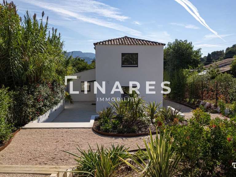 House Marseille 11e - 4 bedrooms - 180m²