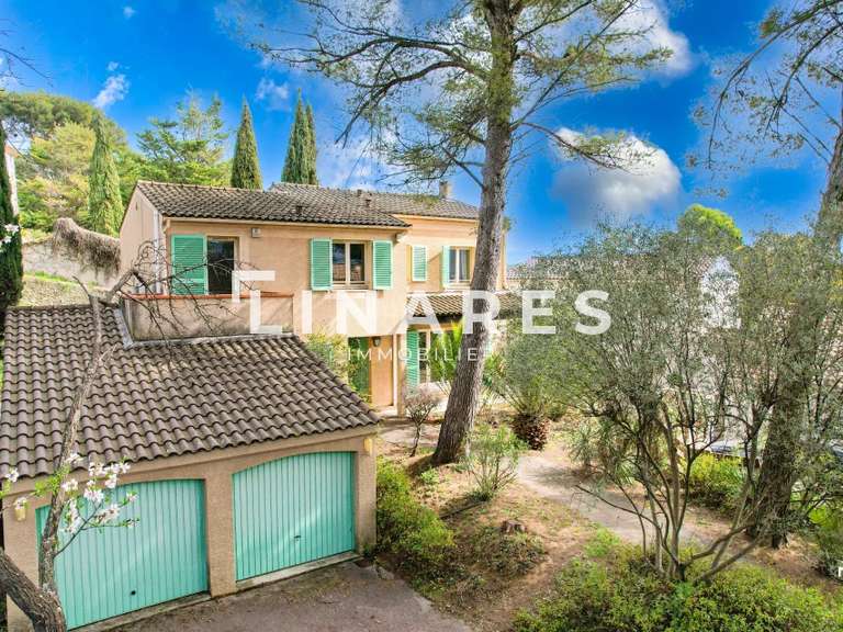 Maison Marseille 11e - 3 chambres - 134m²