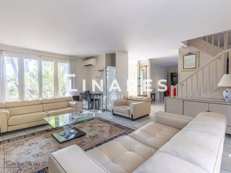 House Marseille 11e - 3 bedrooms - 134m²