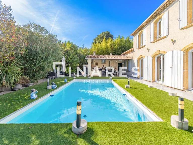 Maison Marseille 11e - 4 chambres - 162m²