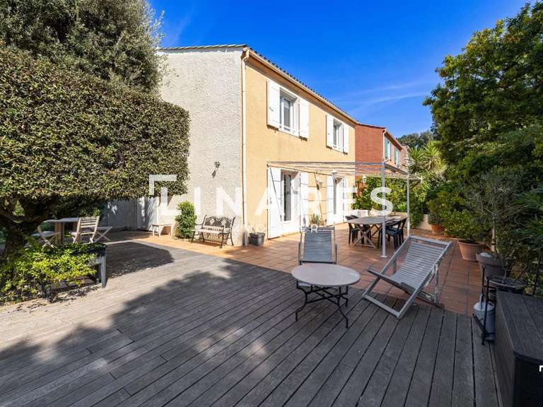 Maison Marseille 11e - 4 chambres - 115m²