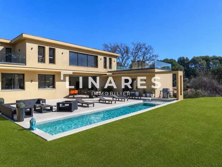 Maison Marseille 11e - 3 chambres - 240m²