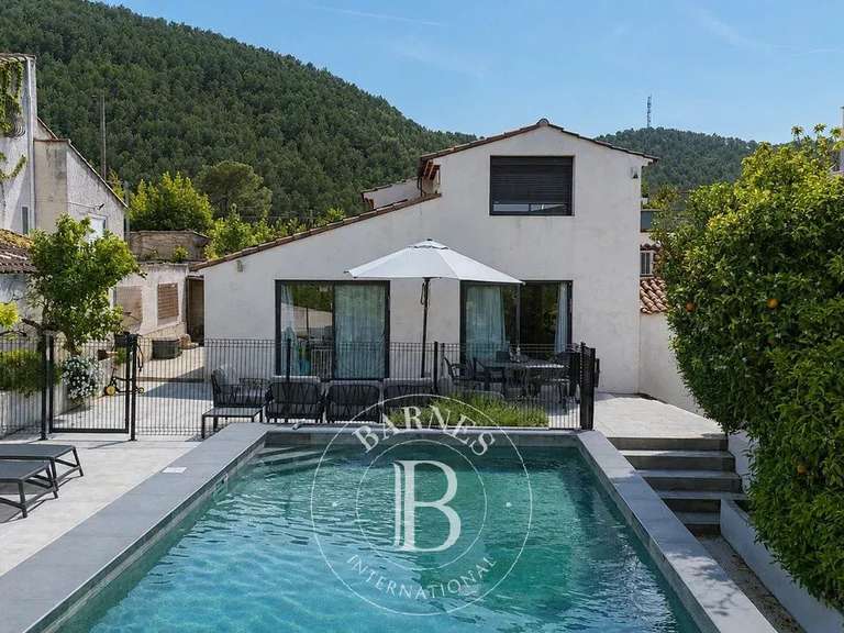 Maison Marseille 11e - 3 chambres - 114m²