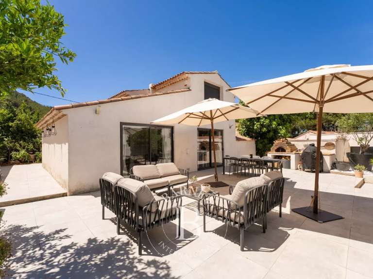 Maison Marseille 11e - 3 chambres - 114m²