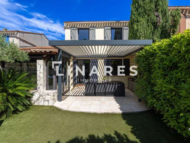 Maison Marseille 11e - 3 chambres - 121m²