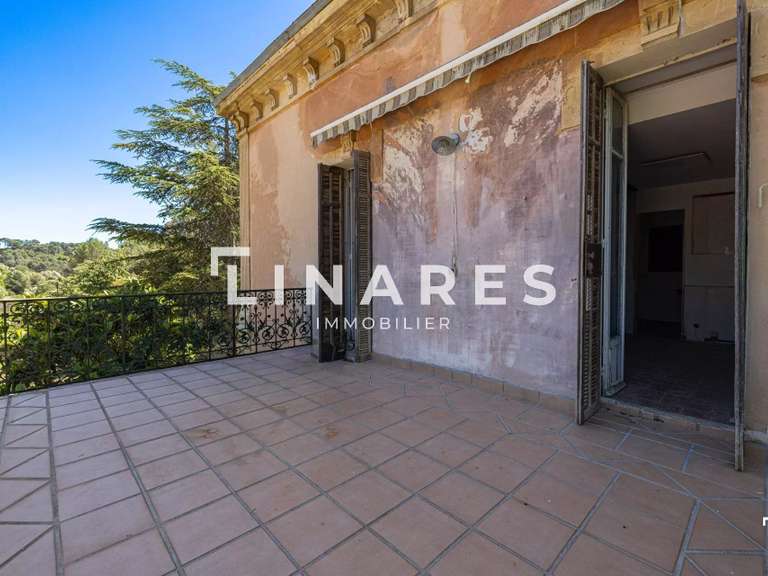Maison Marseille 11e - 6 chambres - 291m²