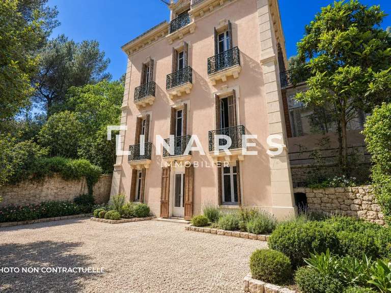Maison Marseille 11e - 6 chambres - 291m²