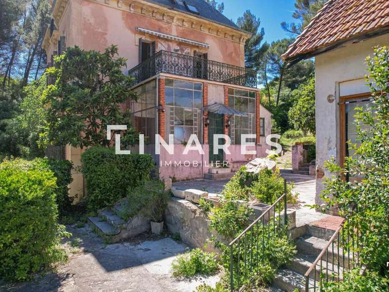 Maison Marseille 11e - 6 chambres - 291m²