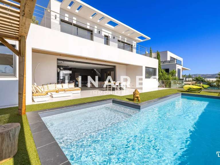 Maison Marseille 11e - 4 chambres - 361m²