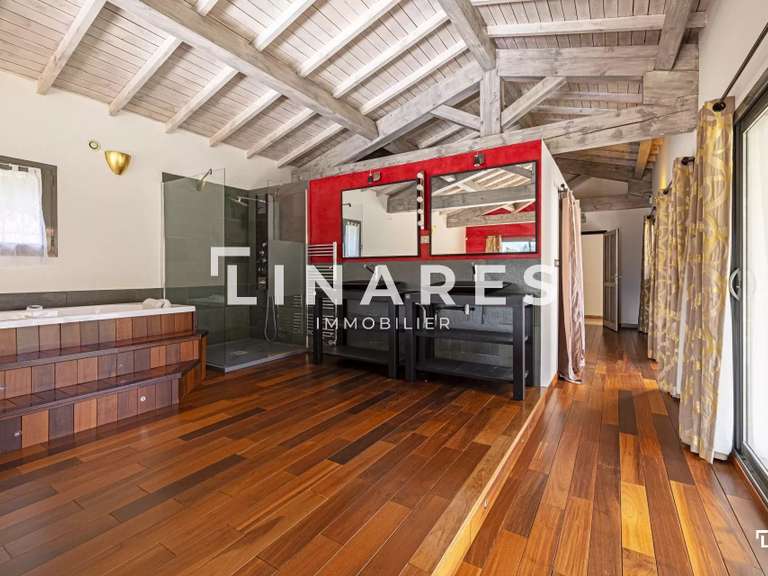 Maison Marseille 11e - 360m²