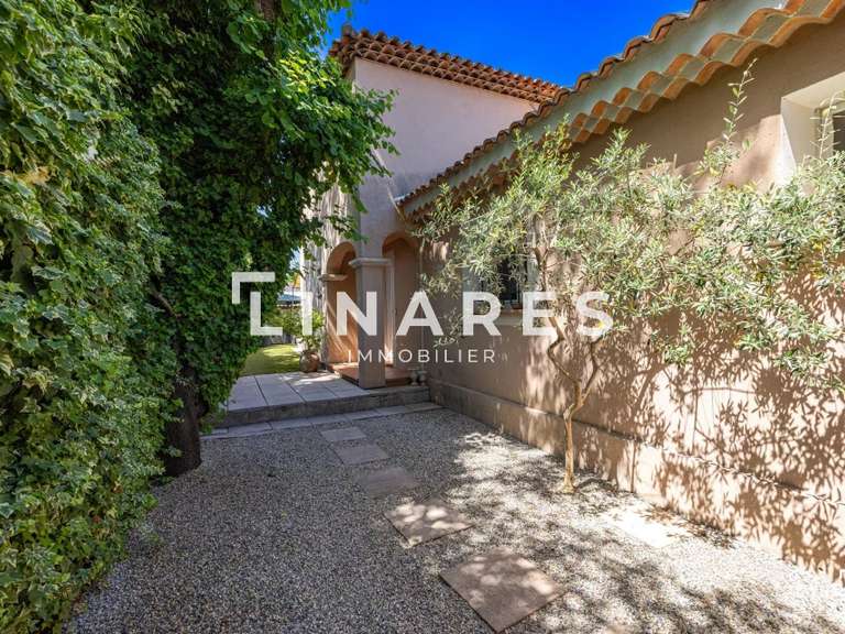 Maison Marseille 11e - 3 chambres - 132m²