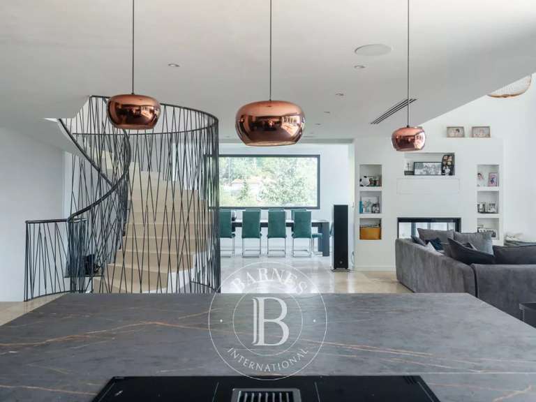 Maison Marseille 11e - 4 chambres - 335m²