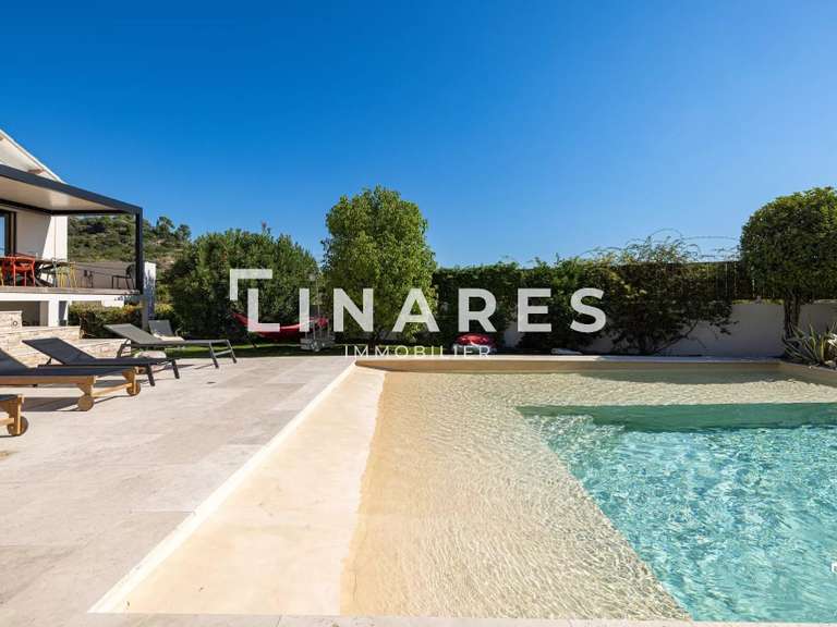 House Marseille 11e - 4 bedrooms - 200m²