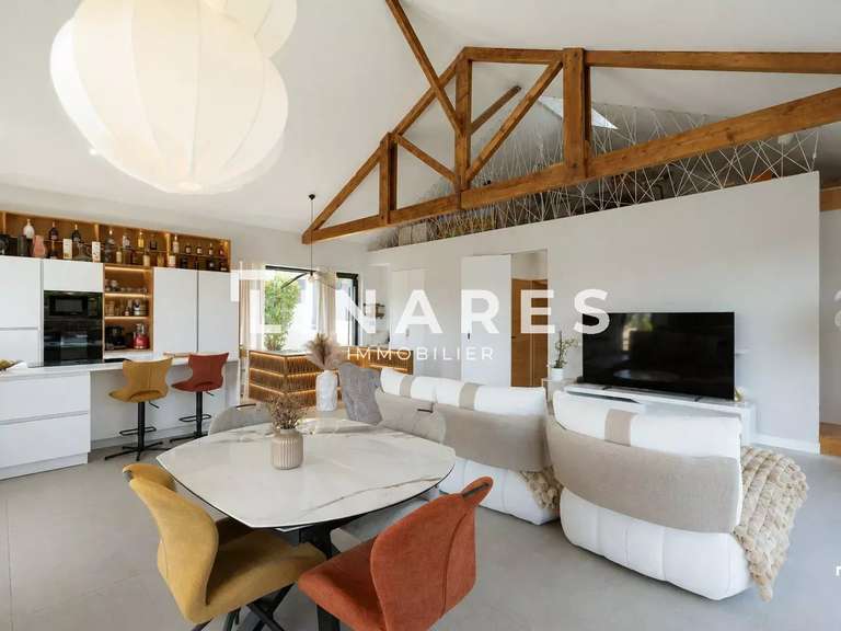 House Marseille 11e - 4 bedrooms - 200m²
