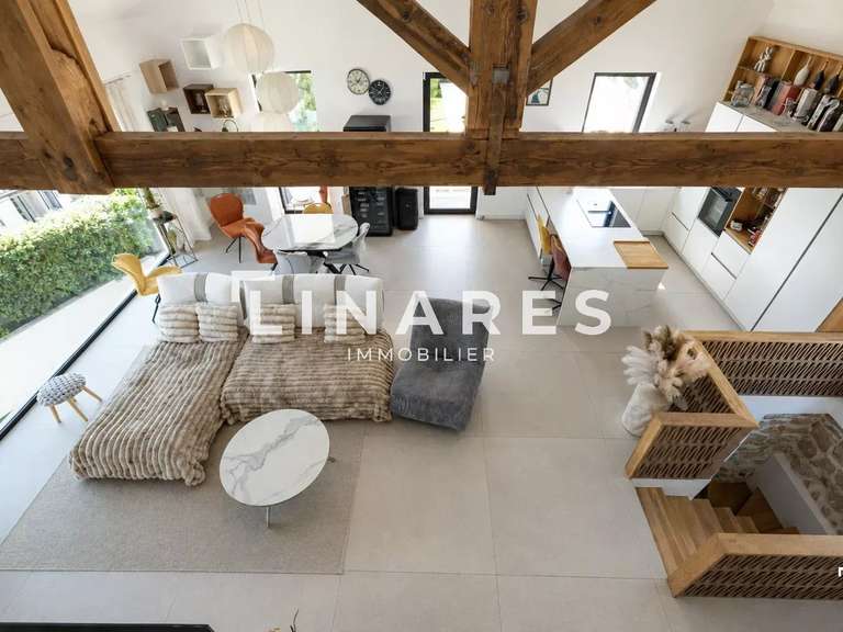 House Marseille 11e - 4 bedrooms - 200m²