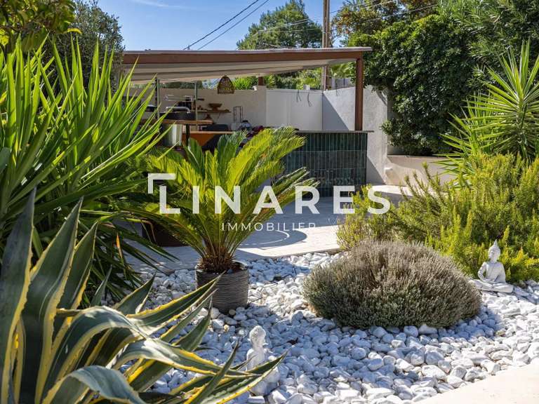 House Marseille 11e - 4 bedrooms - 200m²