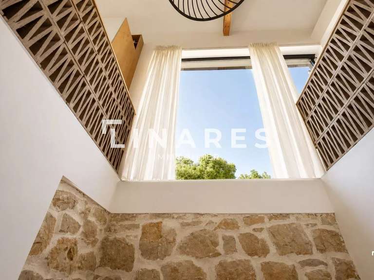 House Marseille 11e - 4 bedrooms - 200m²