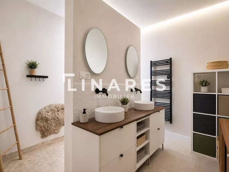 House Marseille 11e - 4 bedrooms - 200m²