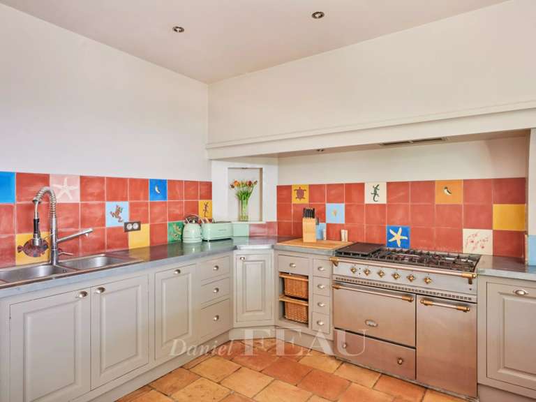 Maison Marseille 11e - 5 chambres - 235m²