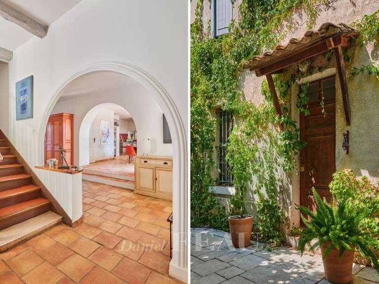 Maison Marseille 11e - 5 chambres - 235m²