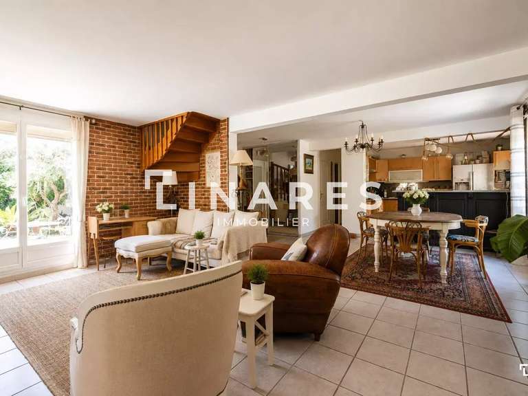 Maison Marseille 11e - 4 chambres - 155m²