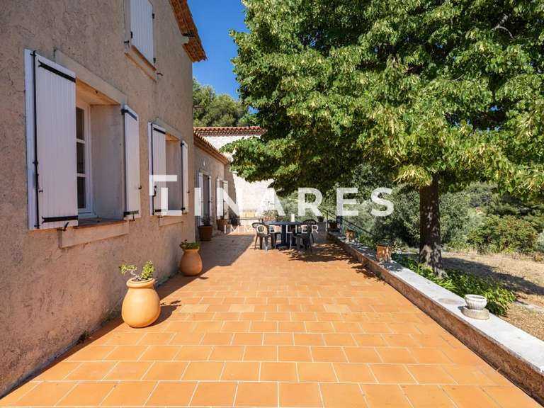 Maison Marseille 11e - 5 chambres - 206m²