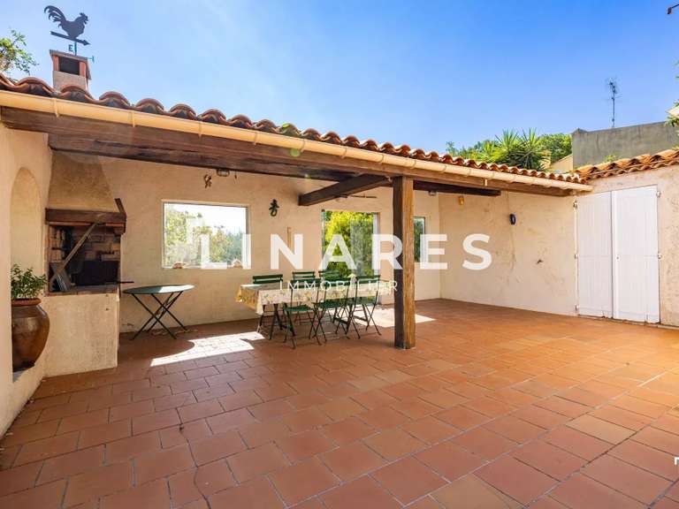 Maison Marseille 11e - 5 chambres - 206m²