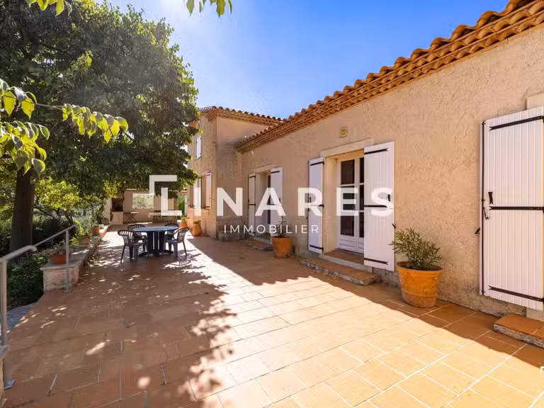 Maison Marseille 11e - 5 chambres - 206m²