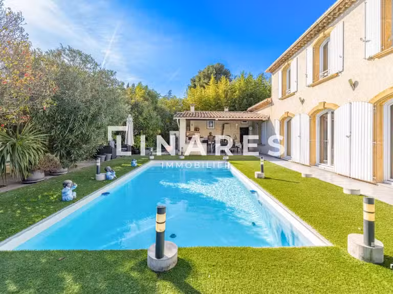 Maison Marseille 11e - 4 chambres - 162m²