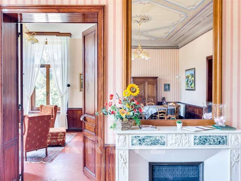Propriété Marseille 11e - 10 chambres - 1285m²