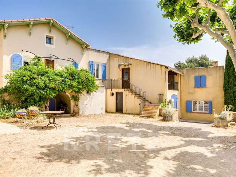 Propriété Marseille 11e - 10 chambres - 1285m²