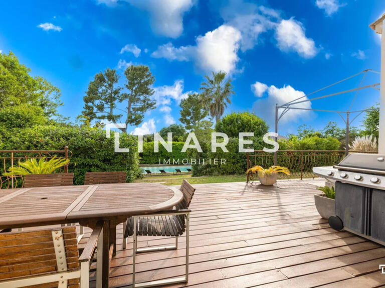 Villa Marseille 11e - 3 bedrooms - 192m²