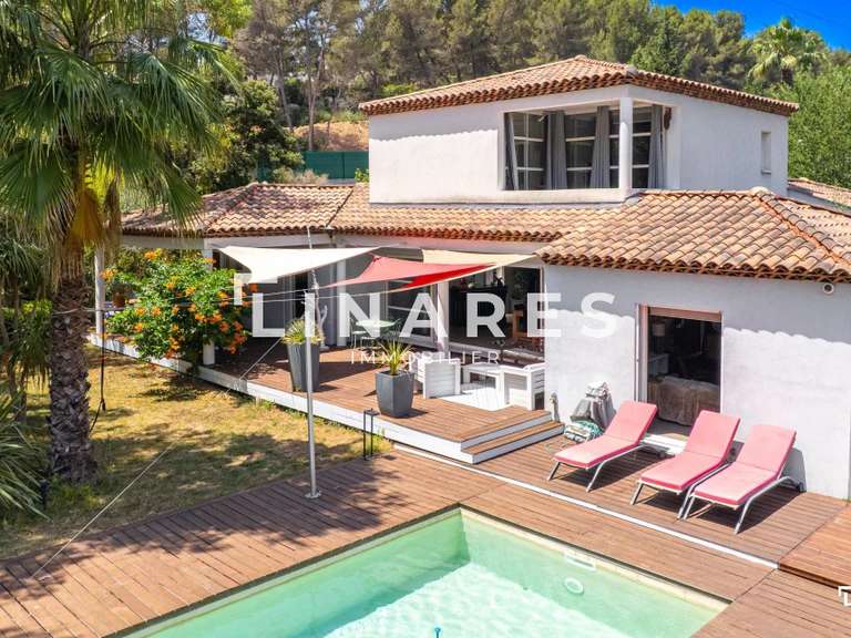 Villa Marseille 11e - 3 chambres - 180m²