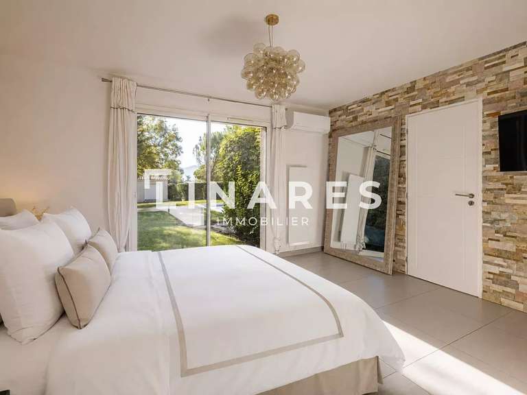 Villa Marseille 11e - 3 chambres - 226m²