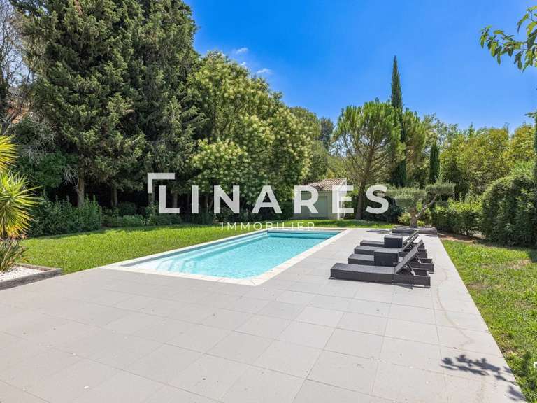 Villa Marseille 11e - 3 chambres - 226m²